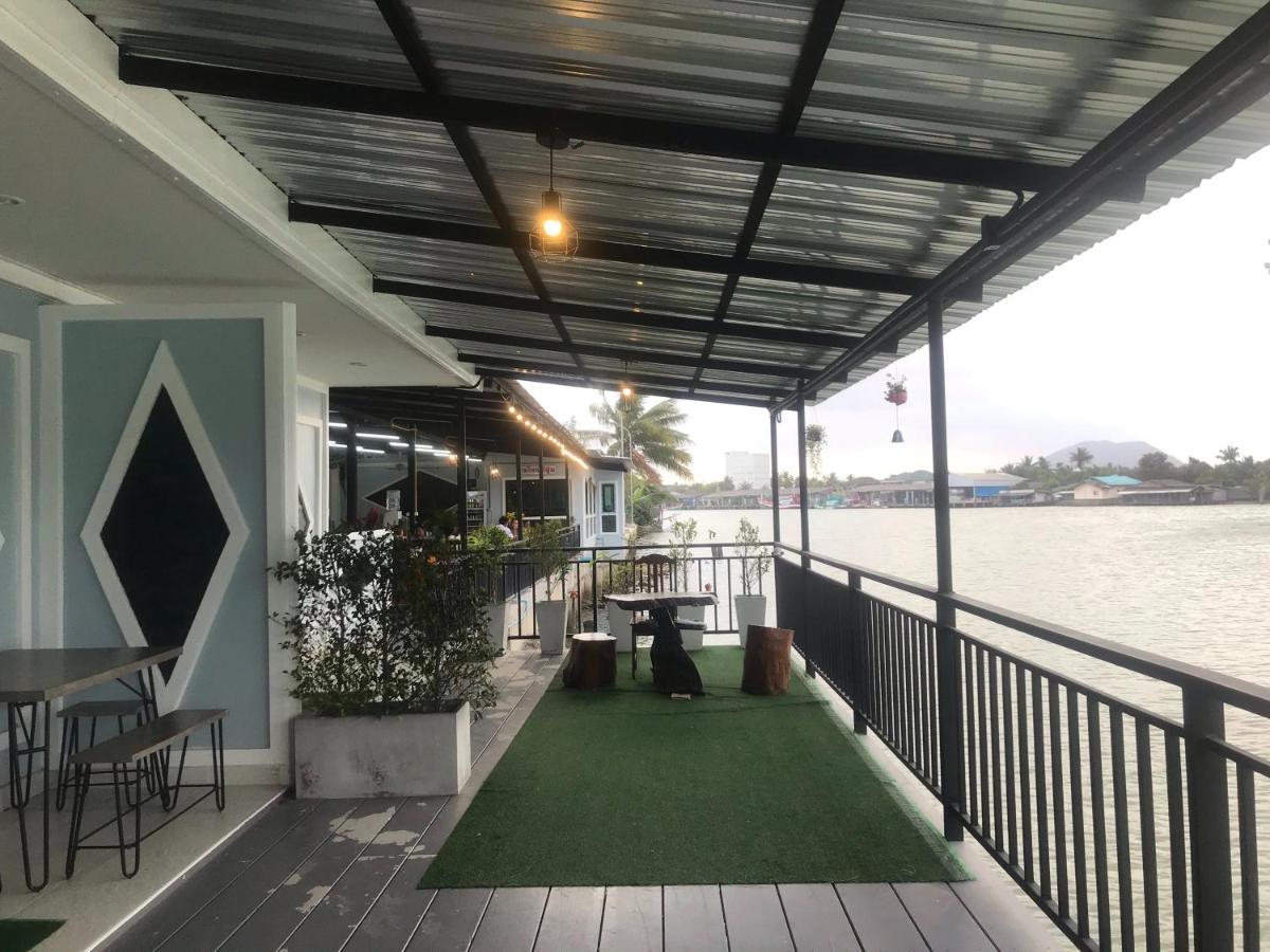 Chaiyai River Front Hotel สิชล ภายนอก รูปภาพ
