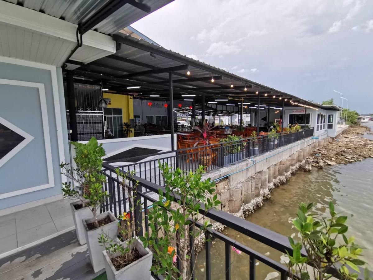 Chaiyai River Front Hotel สิชล ภายนอก รูปภาพ