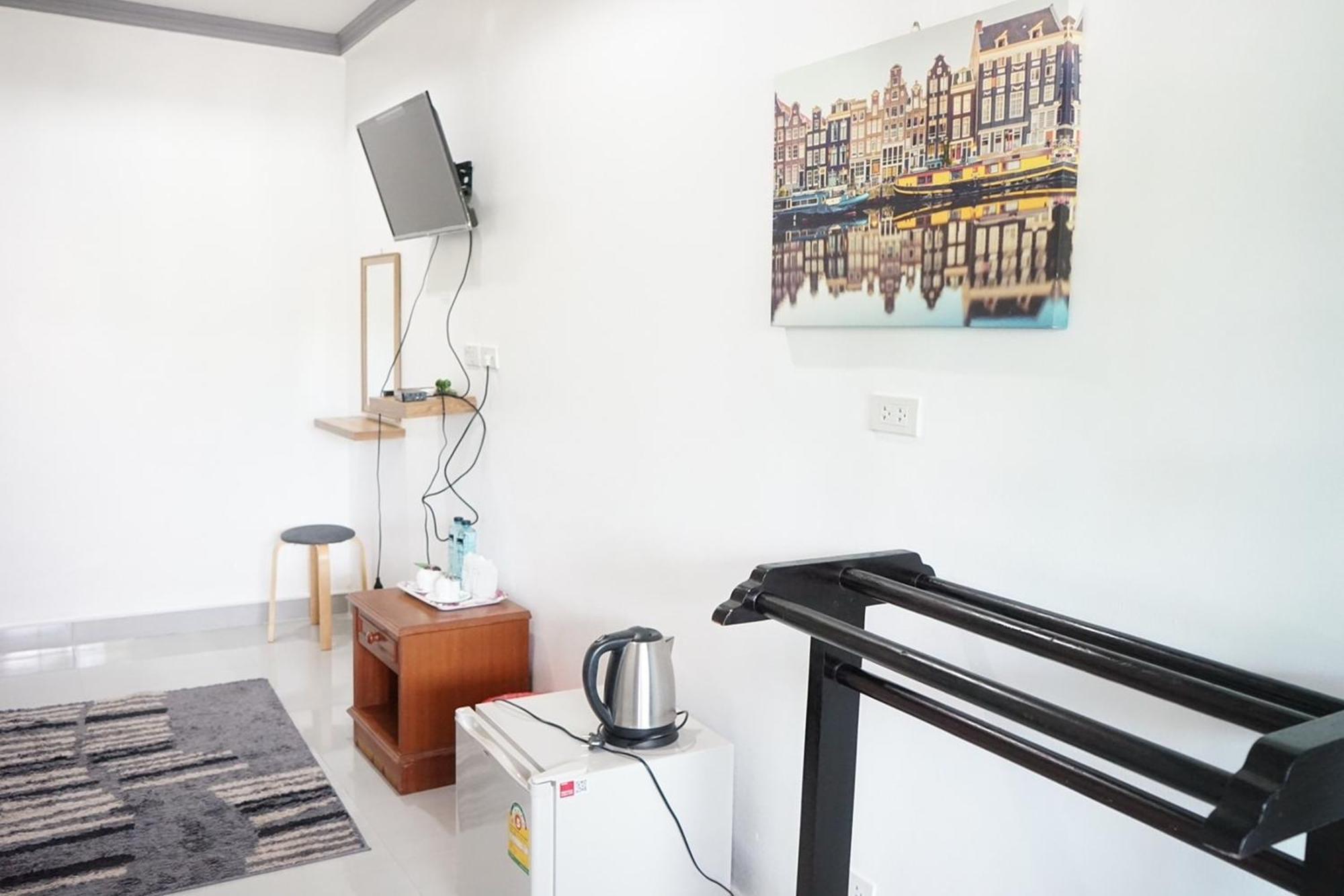 Chaiyai River Front Hotel สิชล ภายนอก รูปภาพ