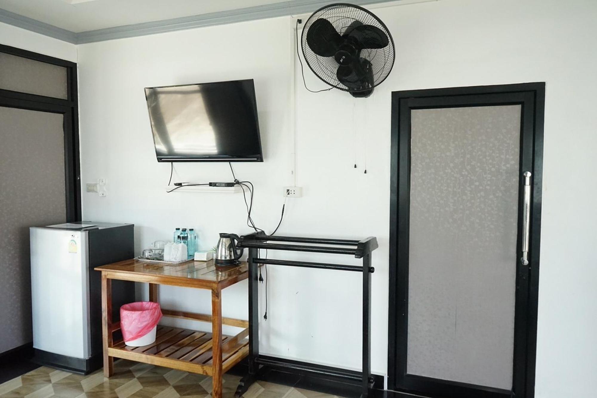 Chaiyai River Front Hotel สิชล ภายนอก รูปภาพ