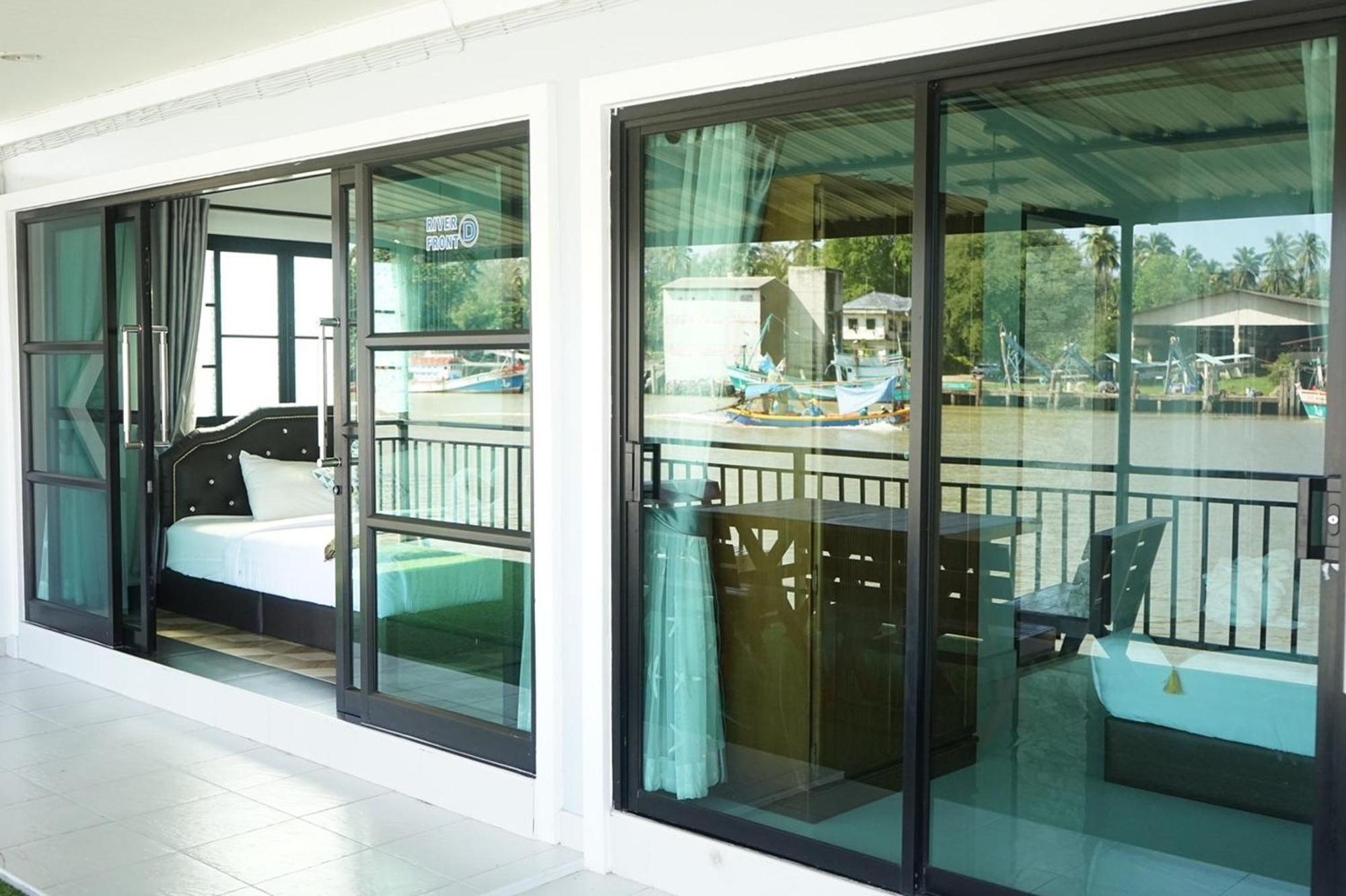 Chaiyai River Front Hotel สิชล ภายนอก รูปภาพ