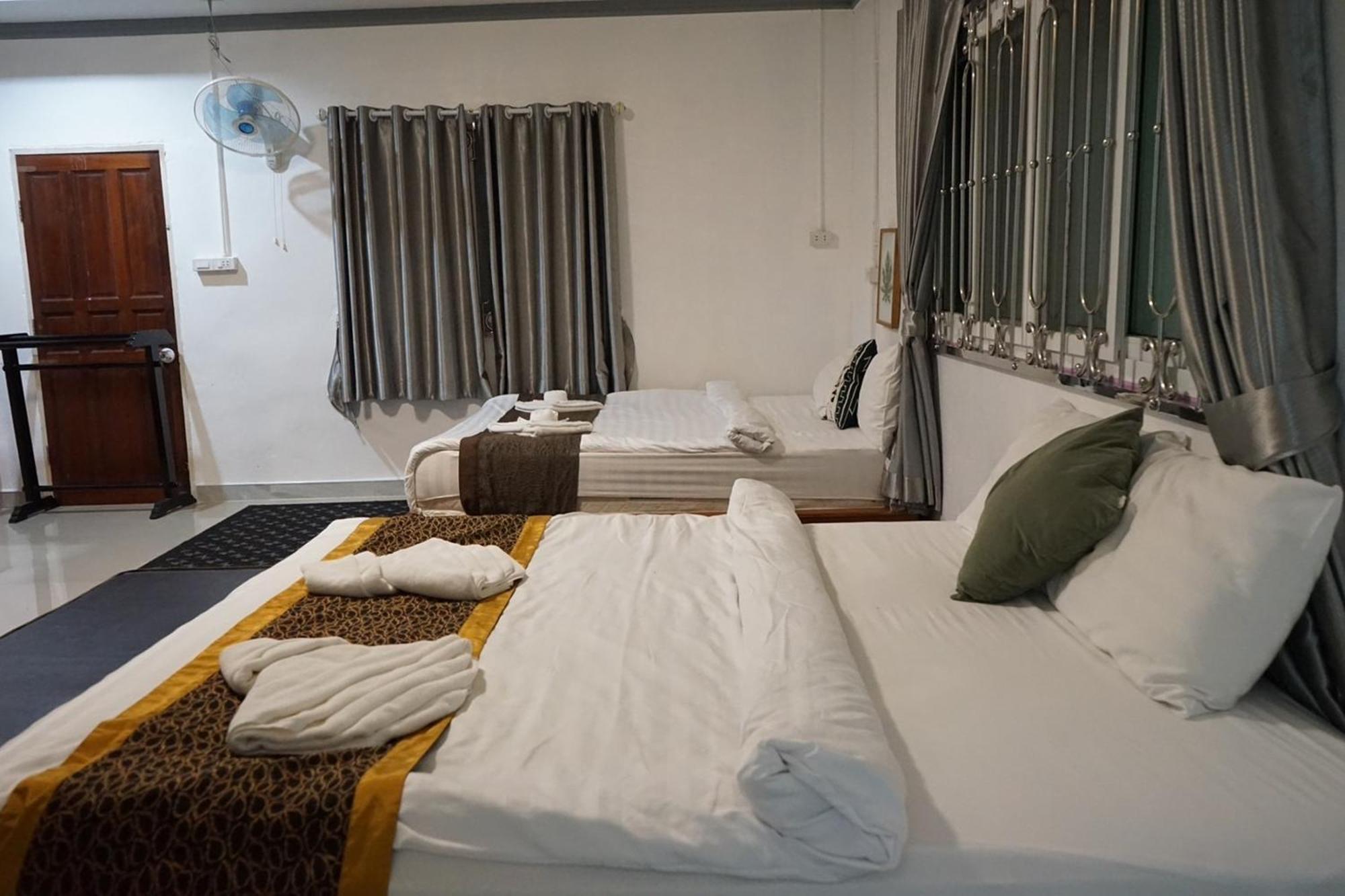 Chaiyai River Front Hotel สิชล ภายนอก รูปภาพ