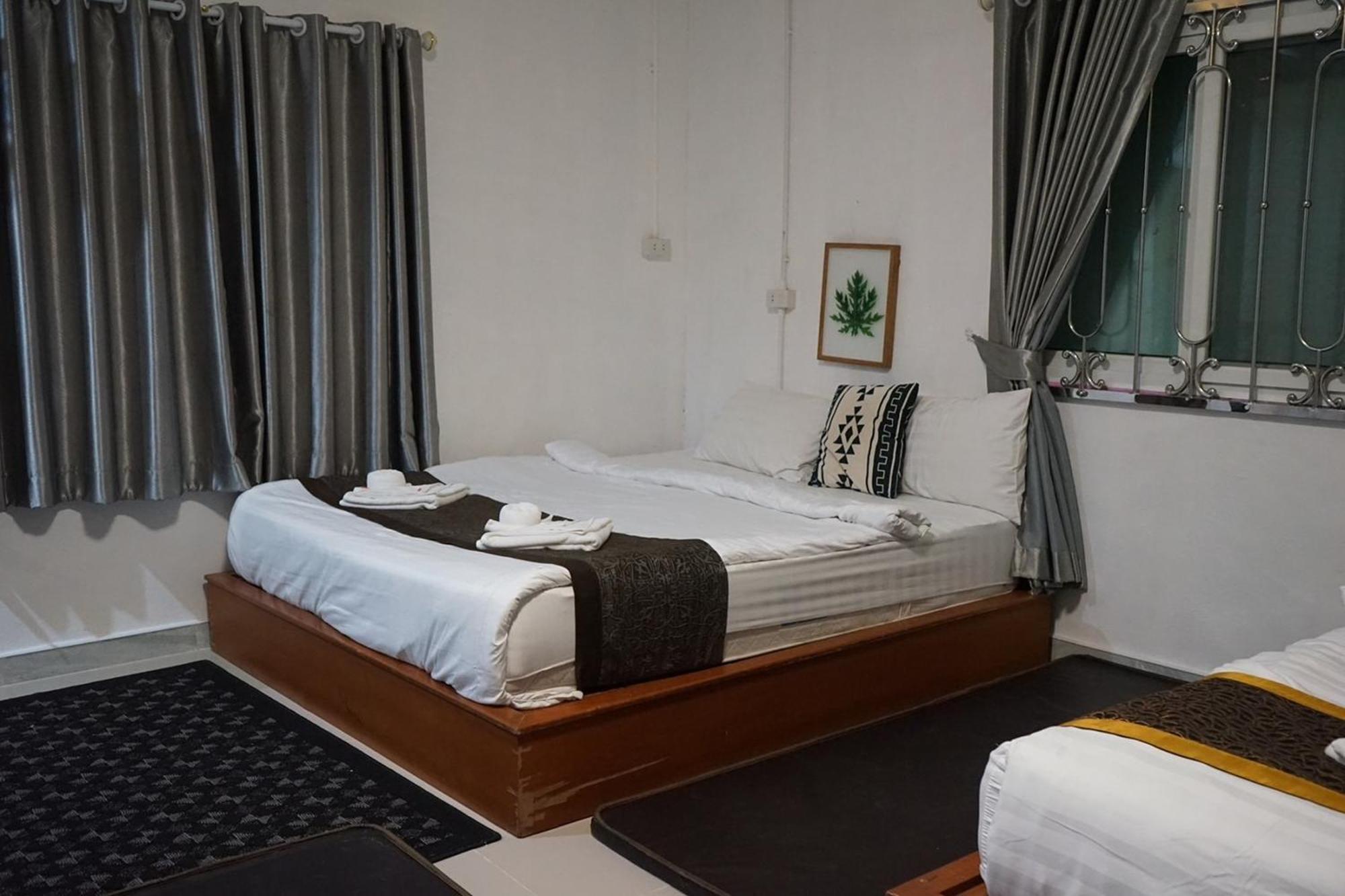 Chaiyai River Front Hotel สิชล ภายนอก รูปภาพ